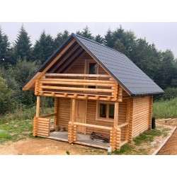 DOMEK Z BALI DREWNIANYCH